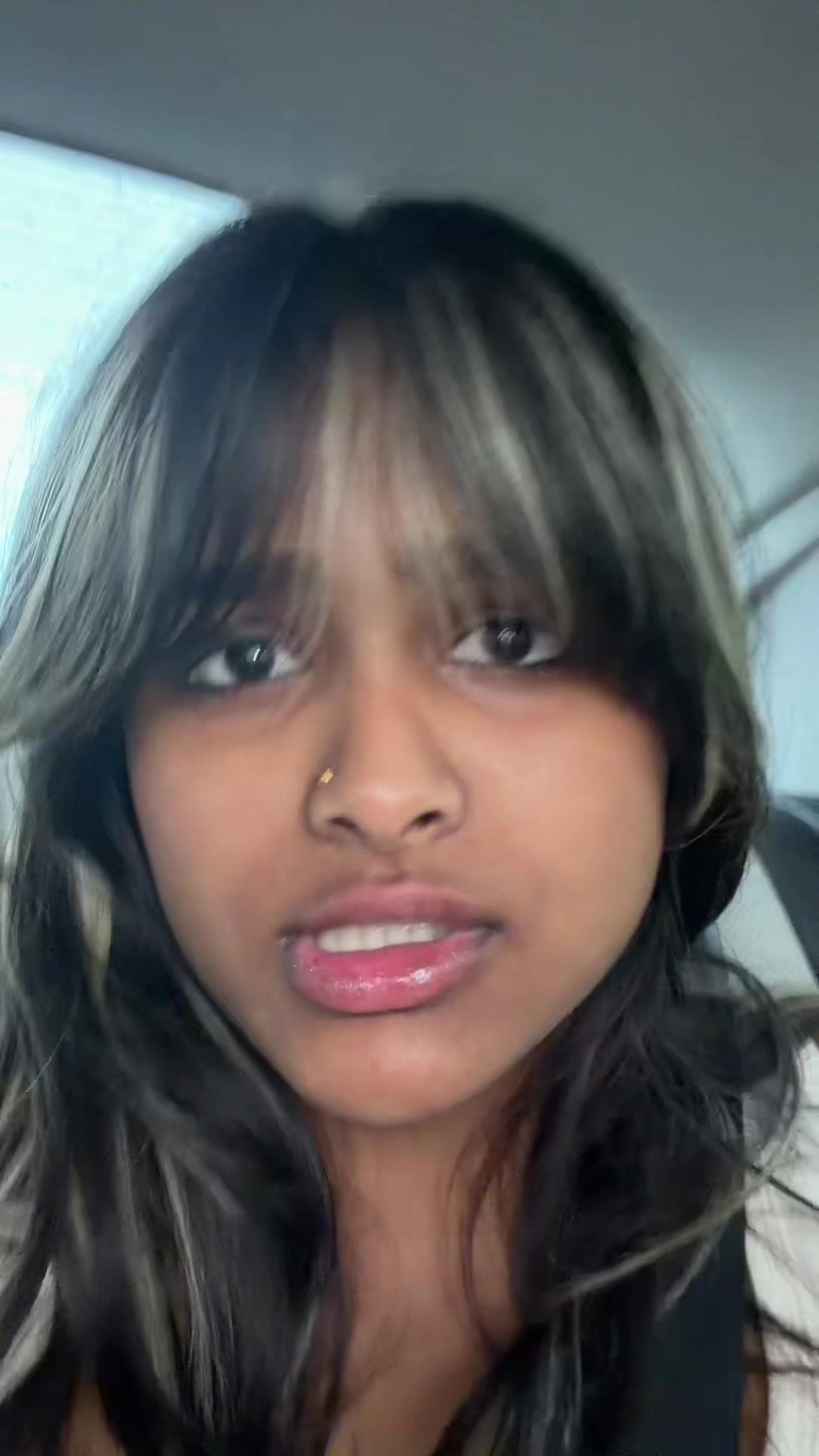 @Santhia