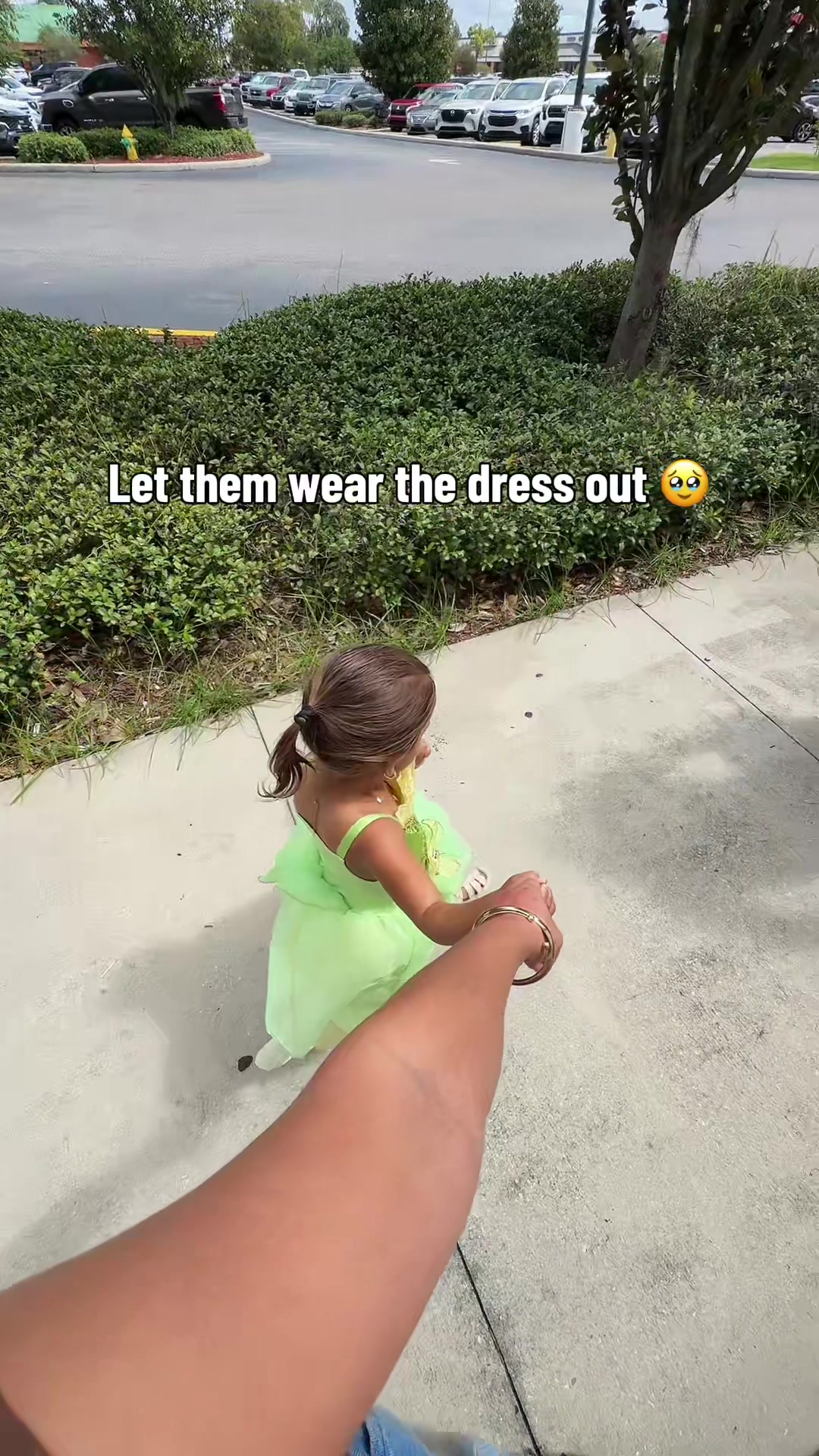 @allieathome