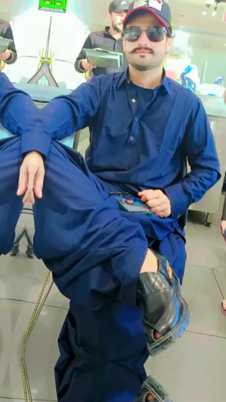 @Gulzar17