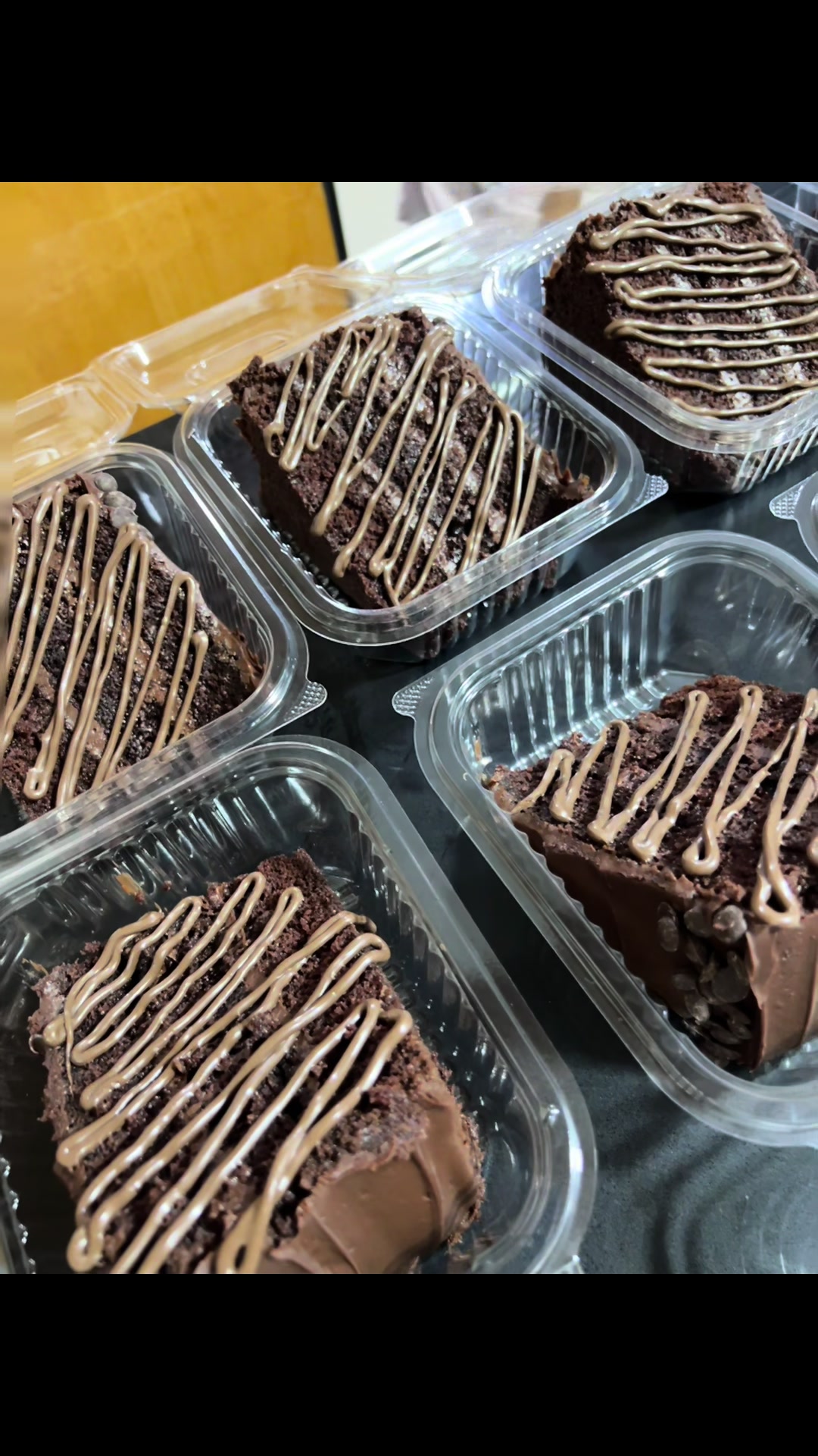 @Valviccake