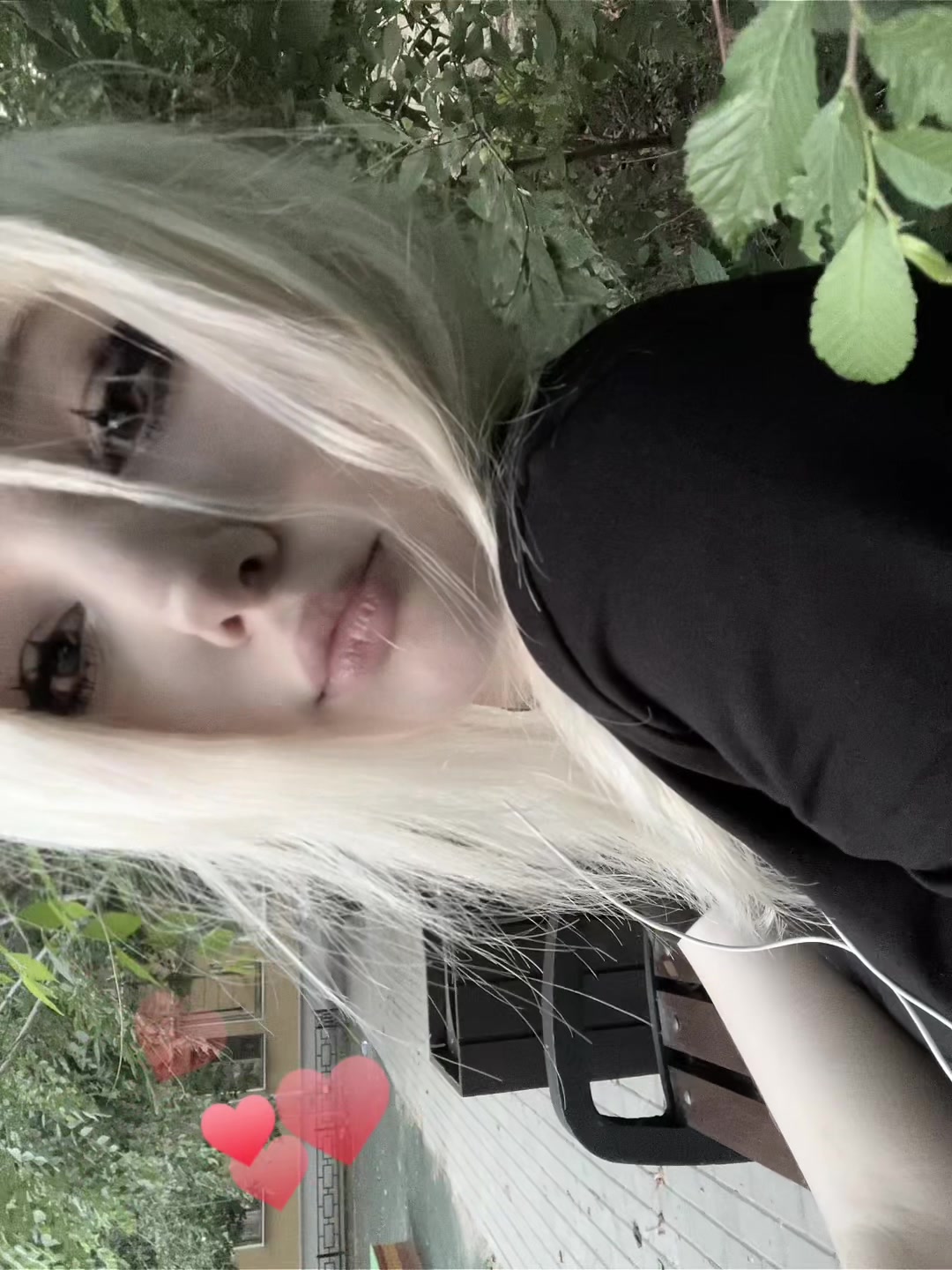 @r1na