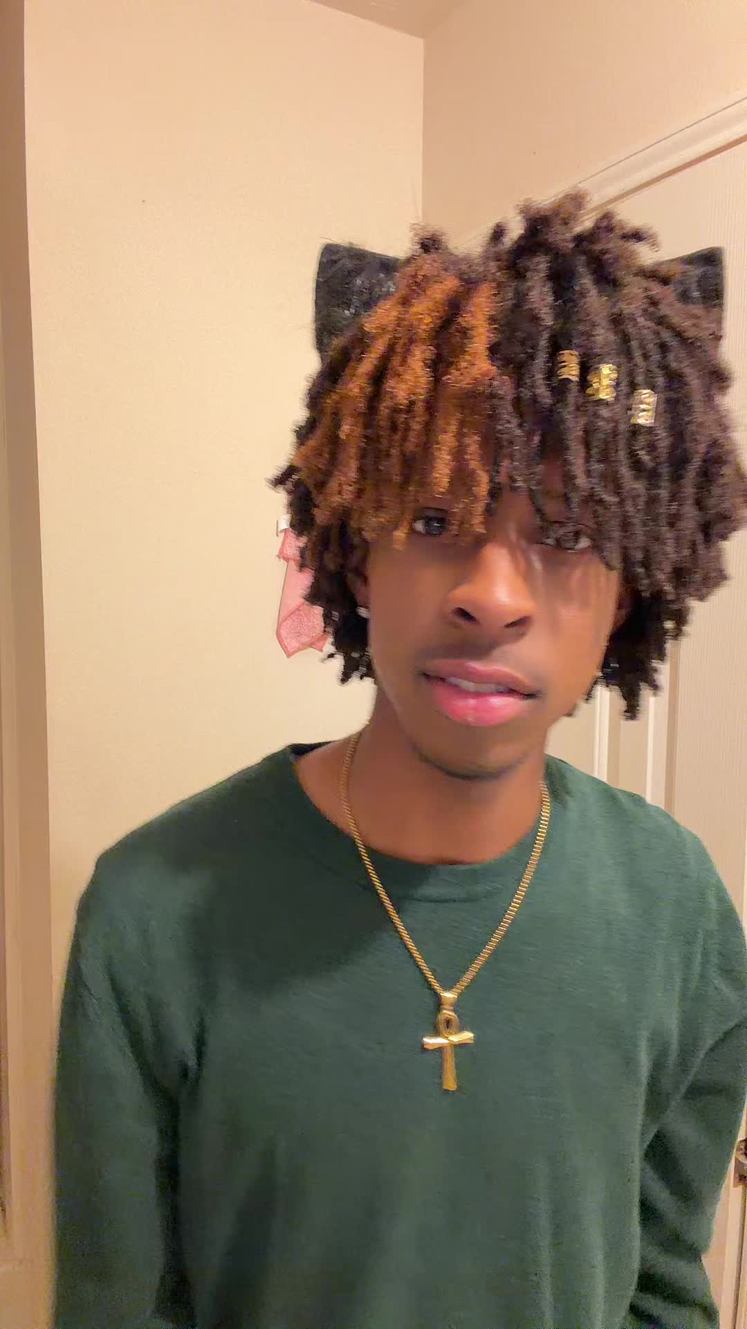 @Itspeanvt
