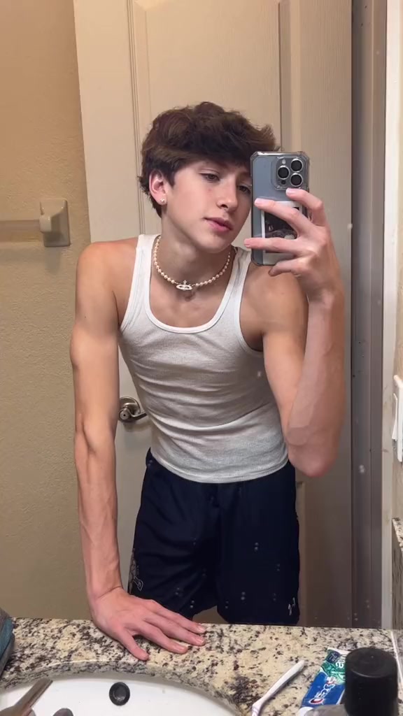 @Twinkboy