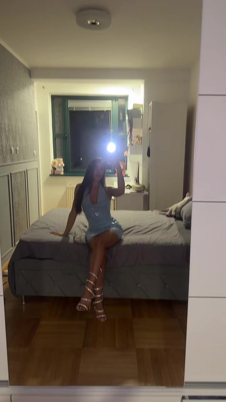 @Lara