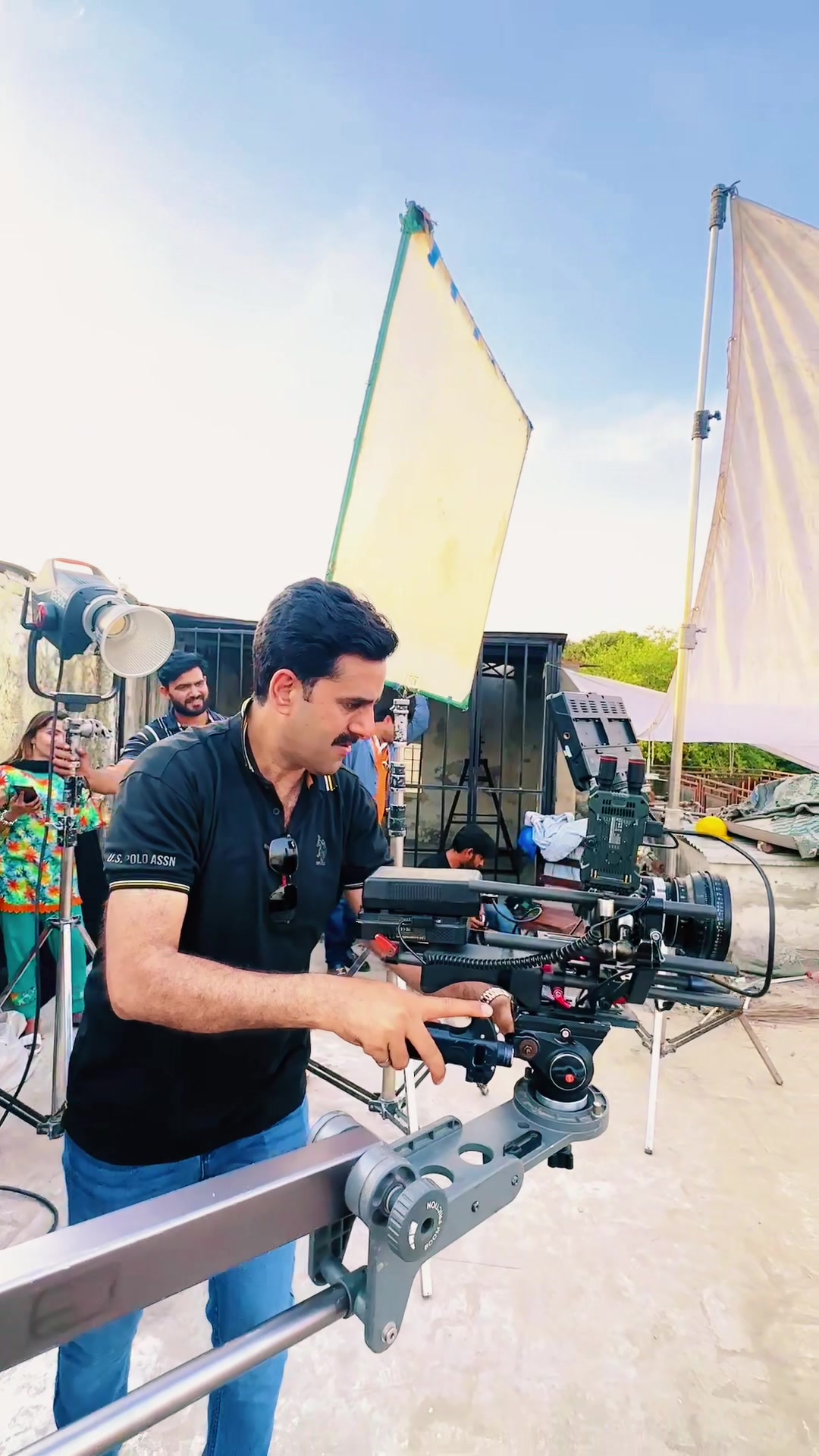 @Nomi