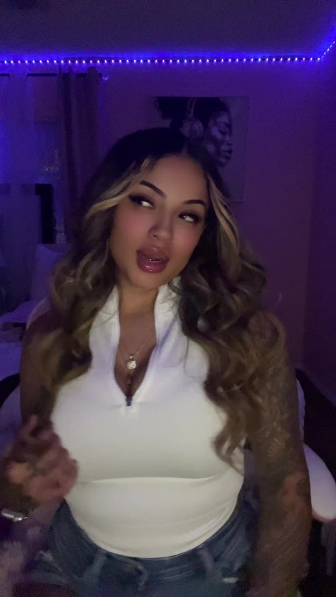 @ForeverrrrVictoria🖤