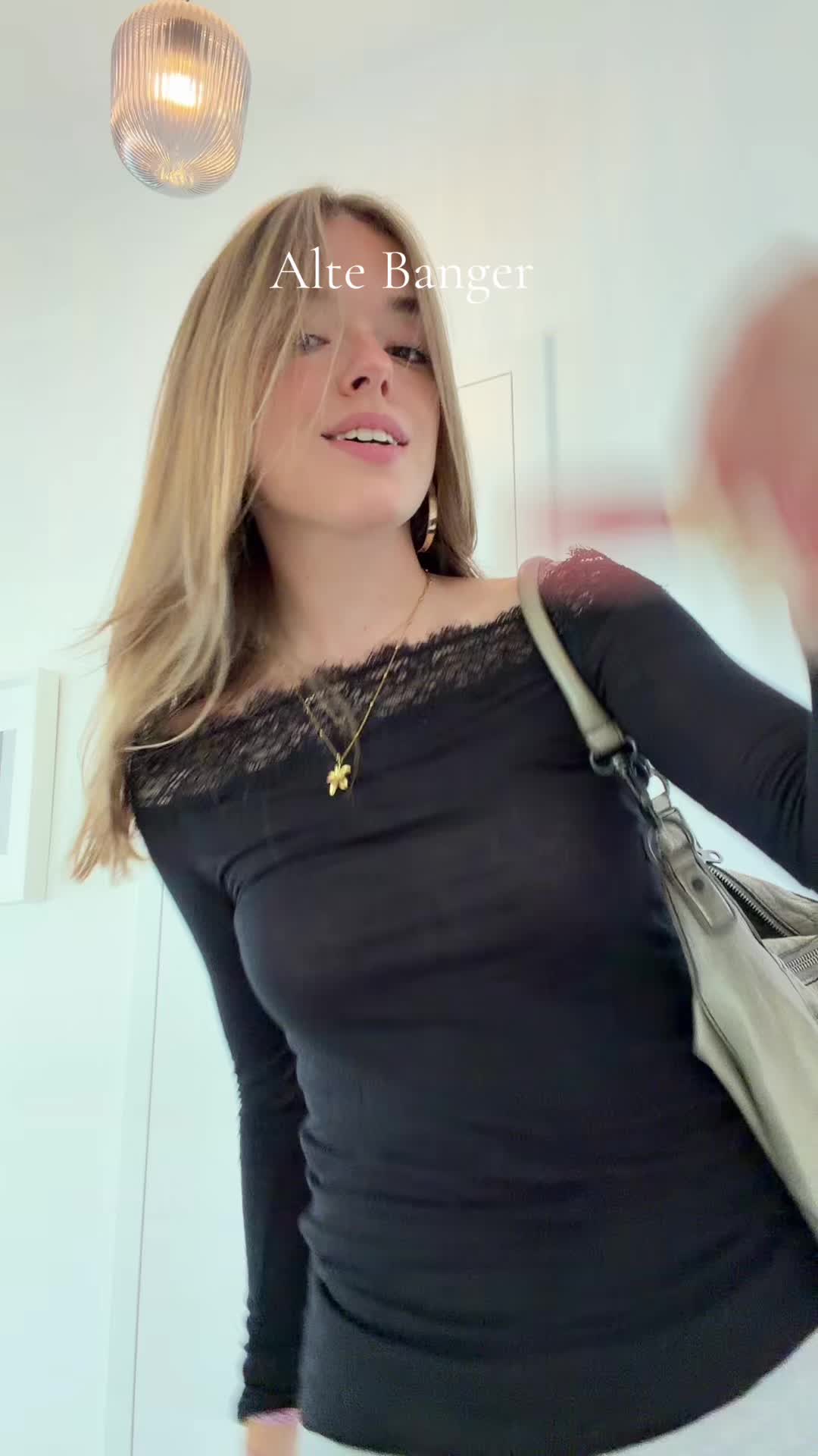 @Mia_.sk