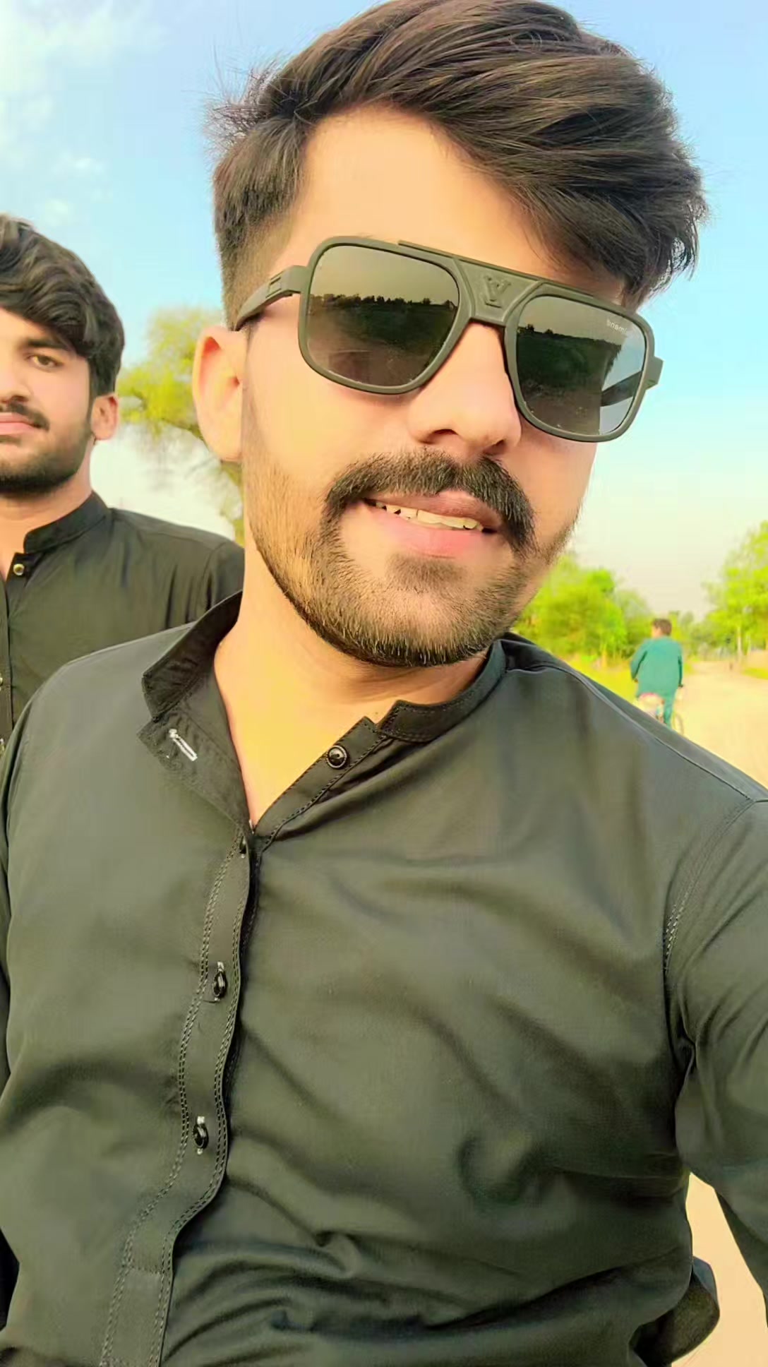 @,,🇵🇰 "Maلik MoحSiN،،"🇦🇪