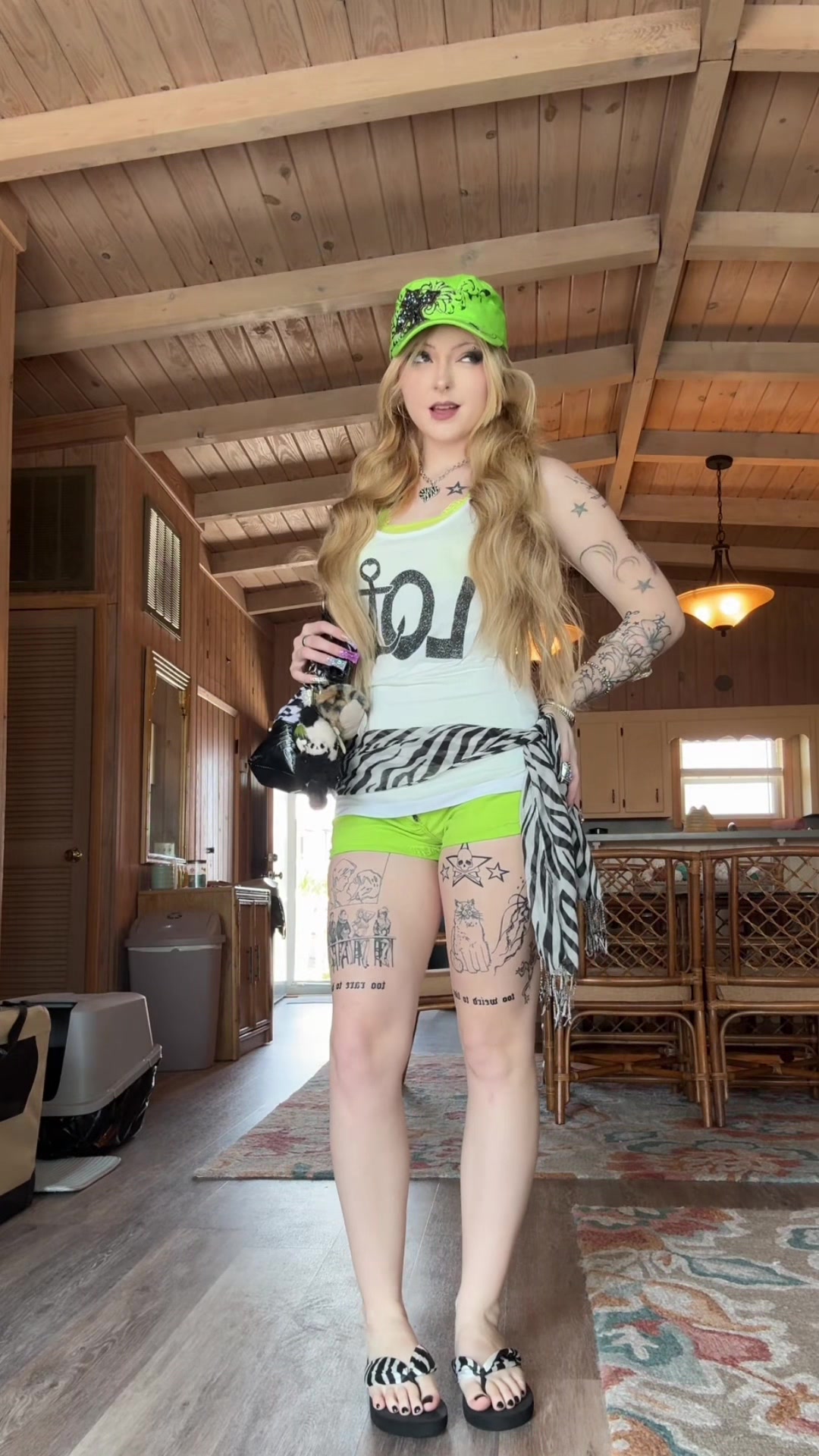 @alexa😋