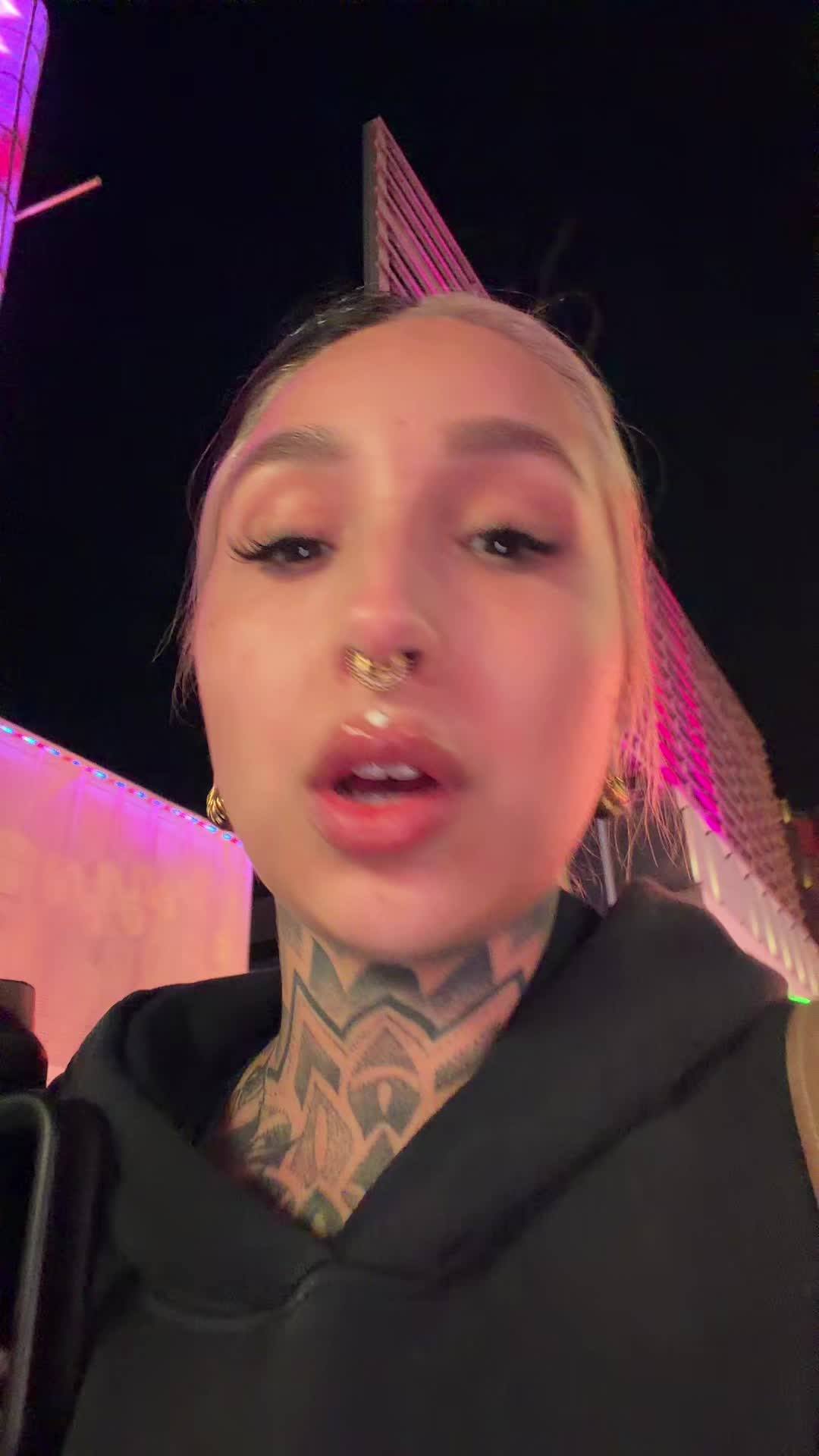 @Split_tongue_bri