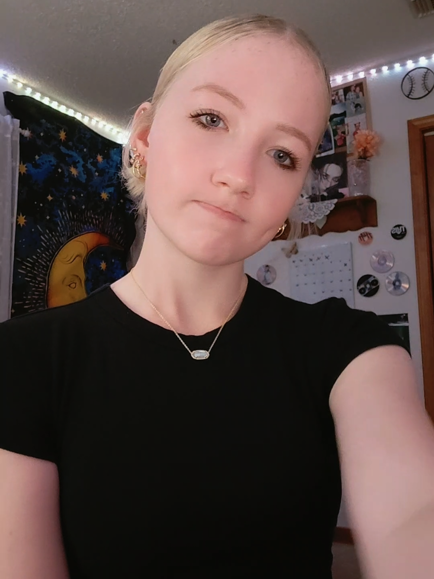 @angie་༘࿐