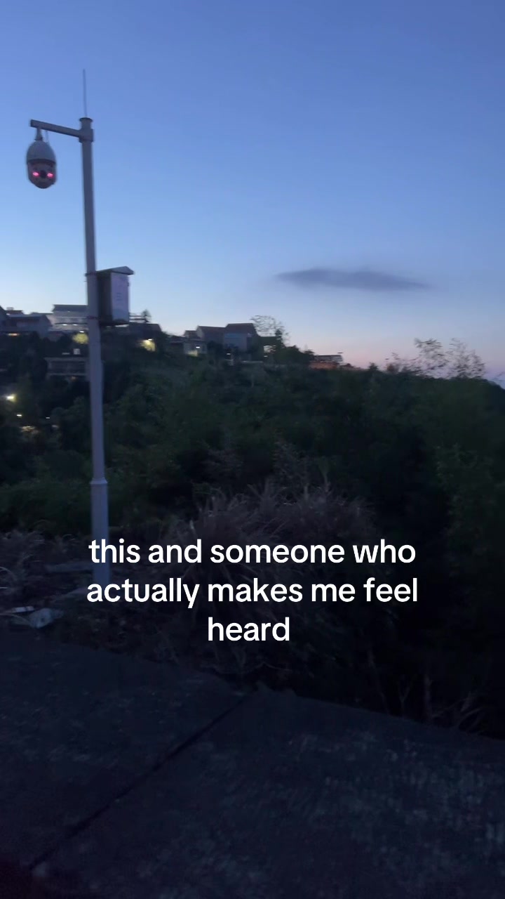 @bella