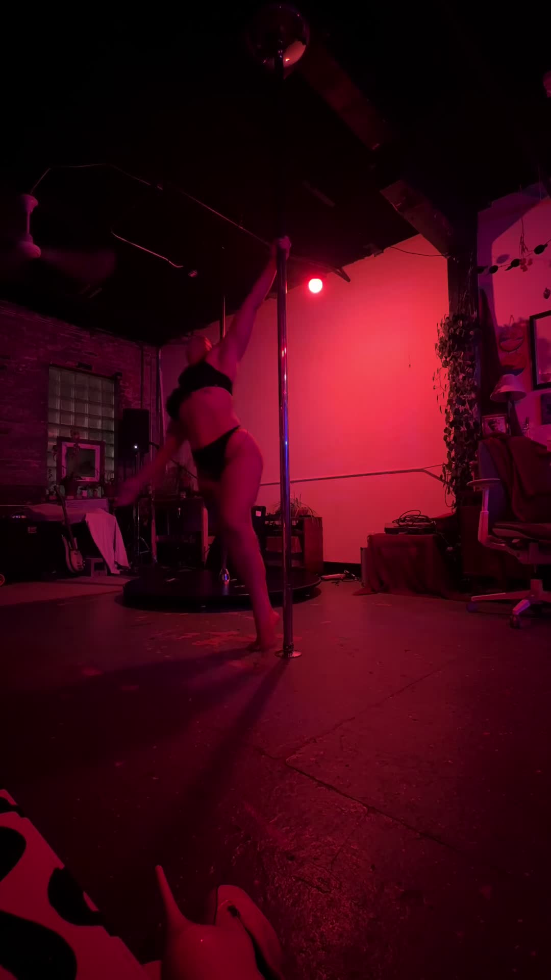 @PoleHoney
