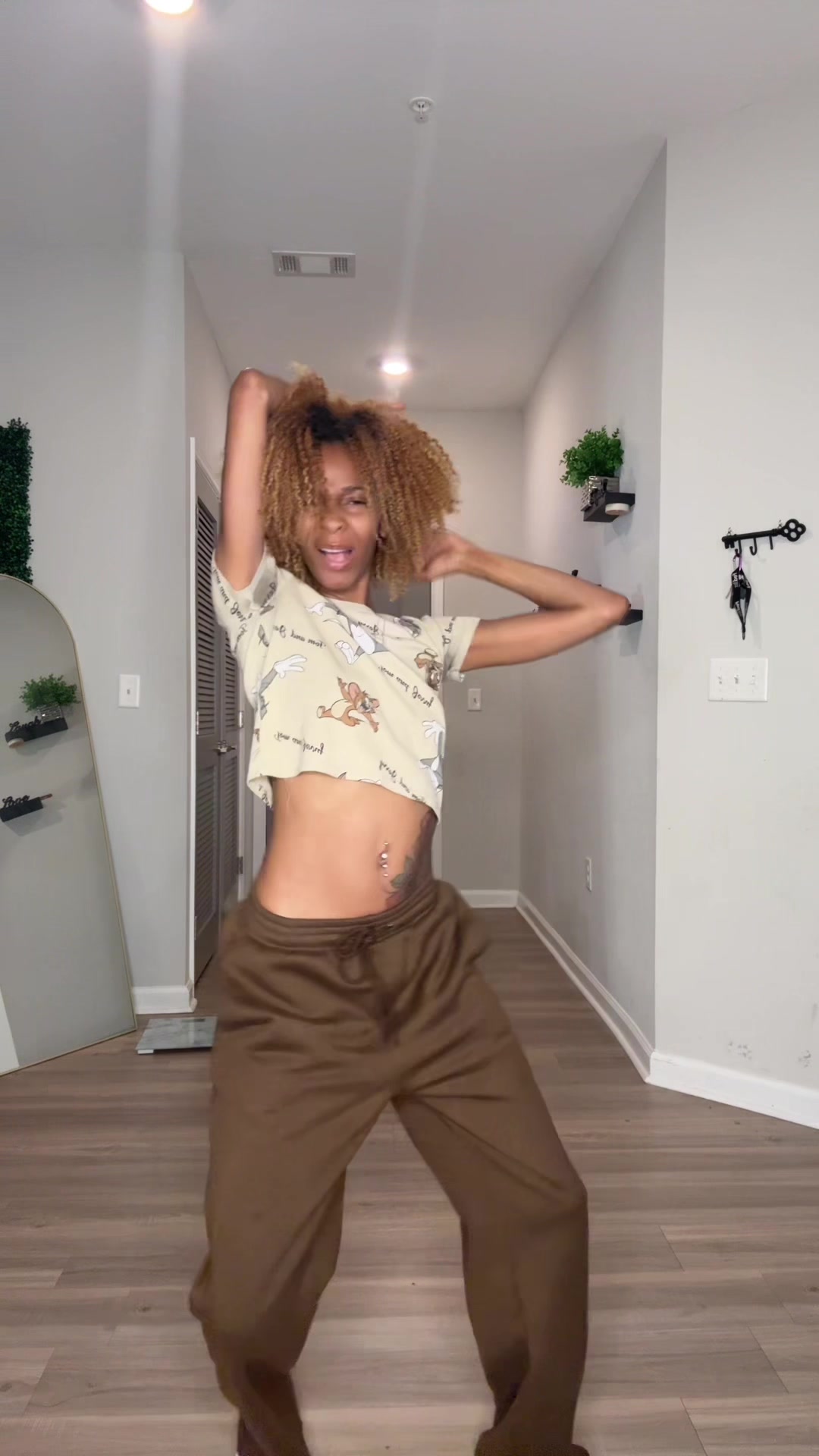 @lovelyteneshia