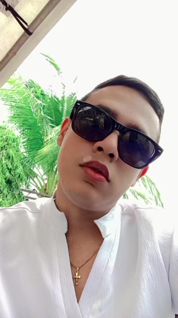 @Elly Vallecillo