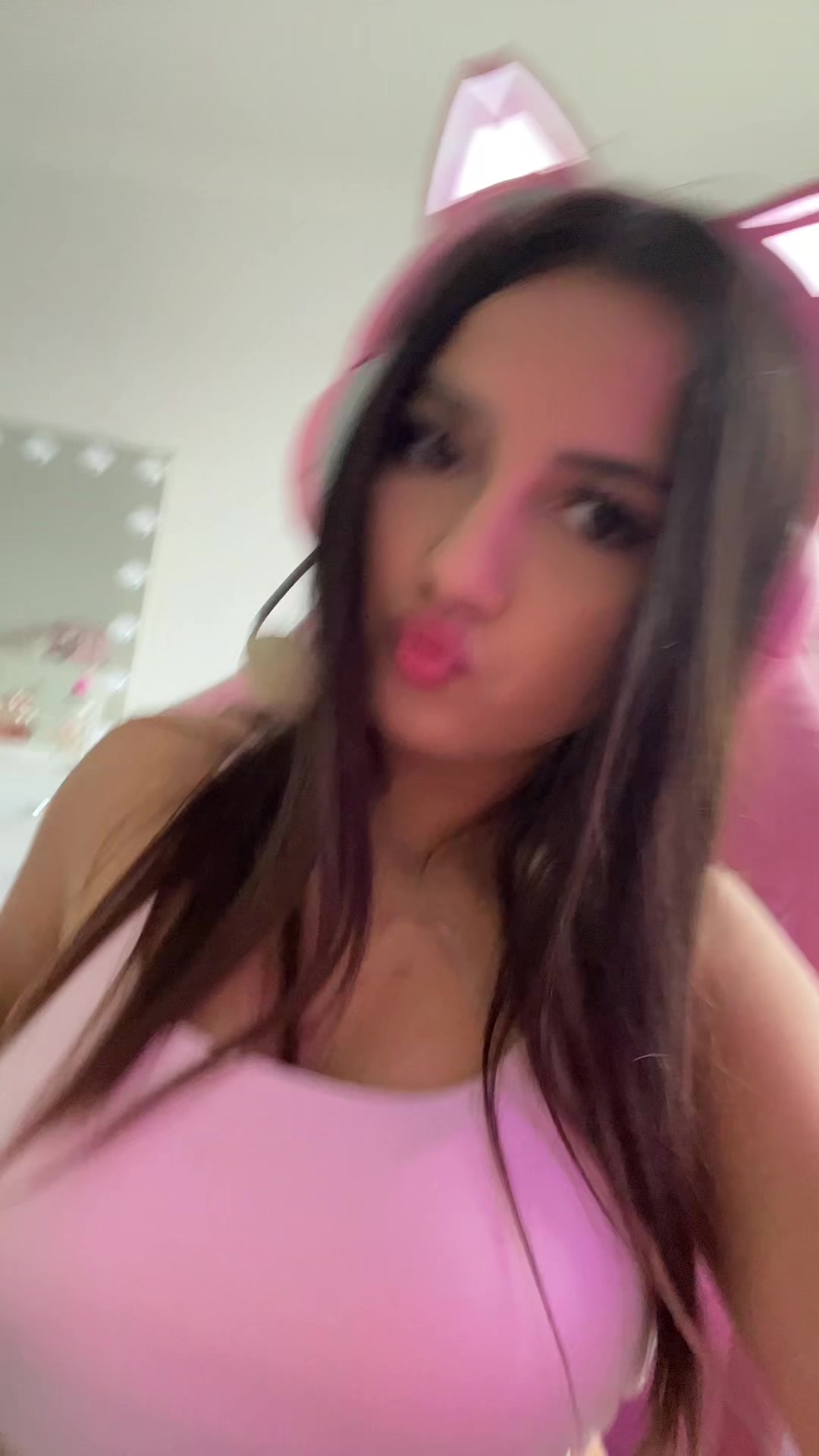 @Ellie ๐
