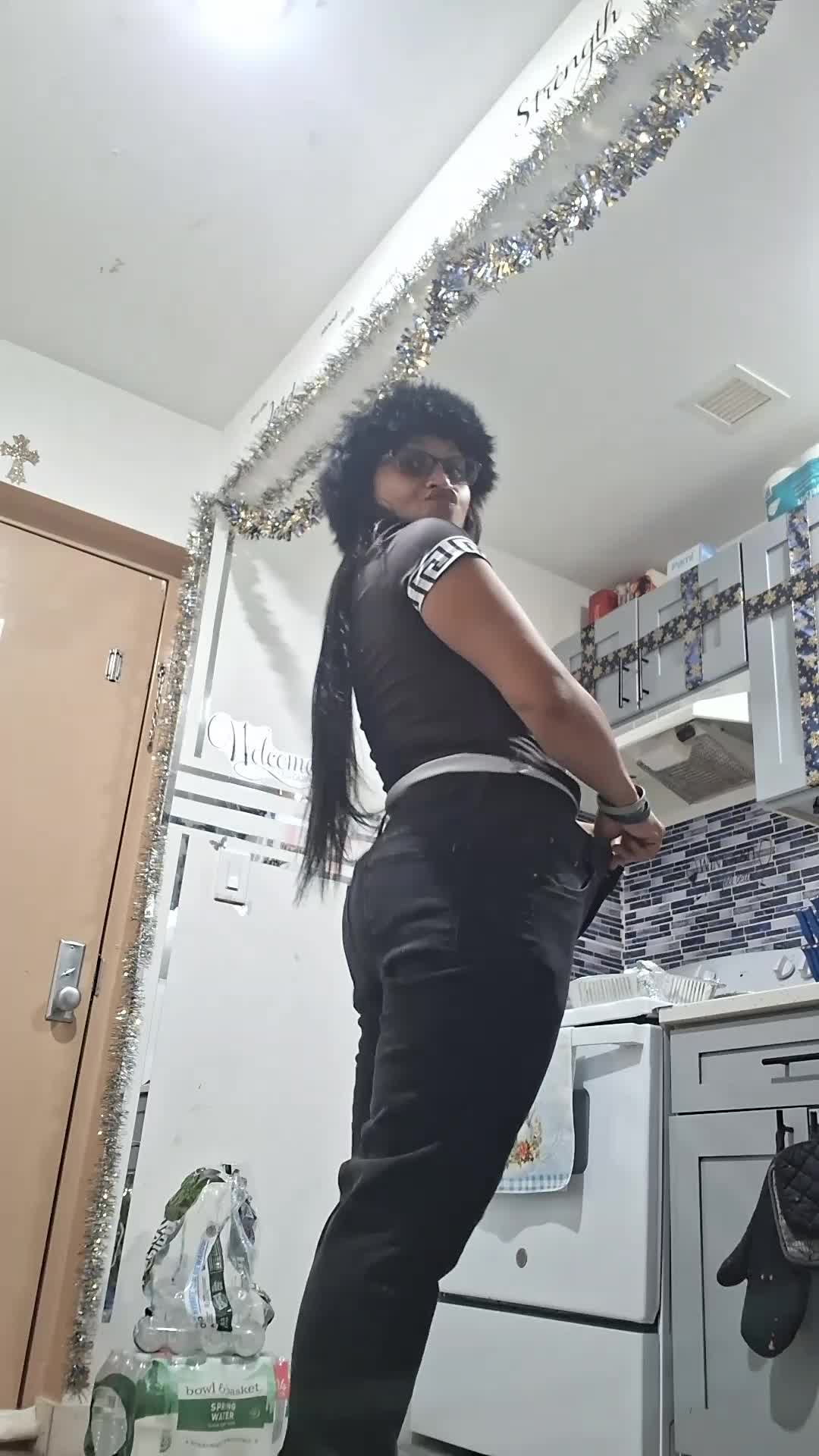 @Leelashes