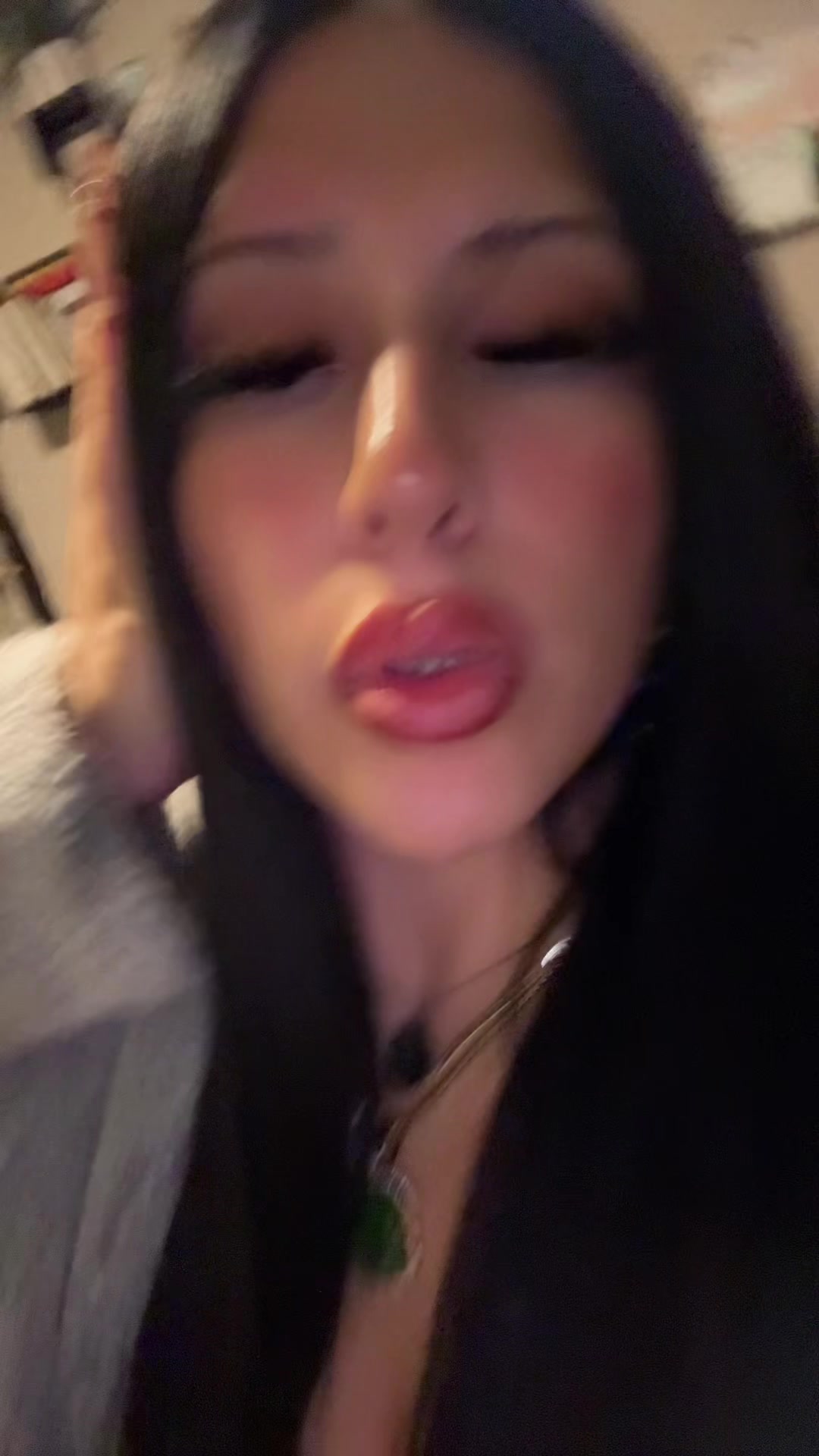 @cassiebadass