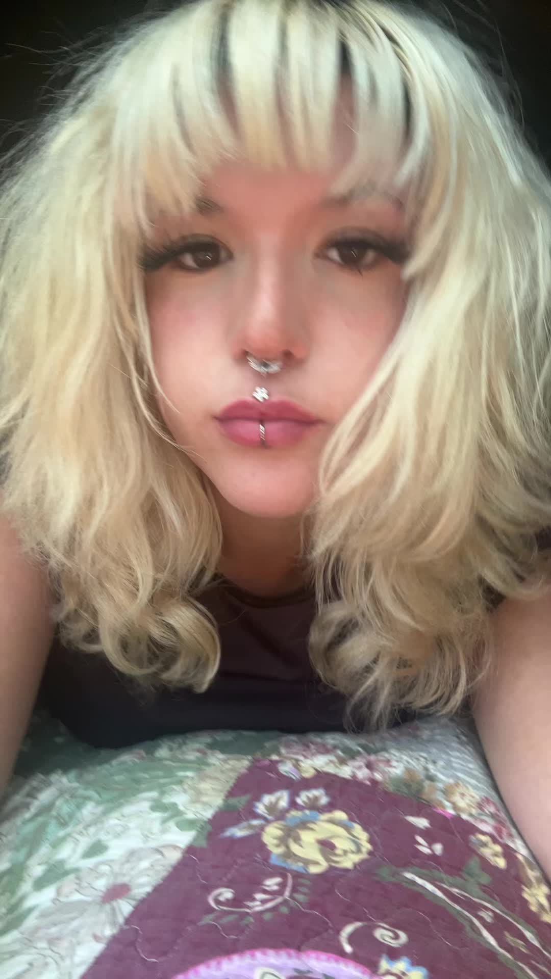 @_