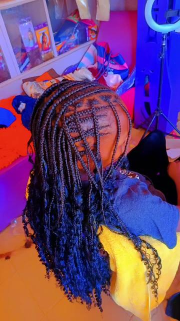@Nyanchy curvaceous ❣️