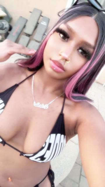 @SkylarRae🎀