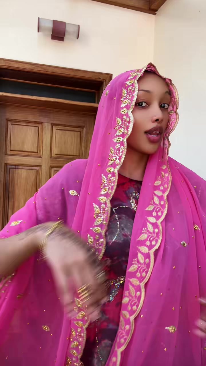@Latifa🇷🇼