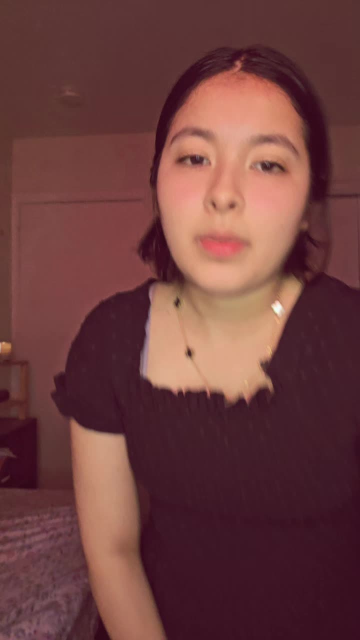 @꧁✿🌸𝔄𝔫𝔦𝔱𝔞 𝔐𝔬𝔫𝔯𝔬𝔶༺👑
