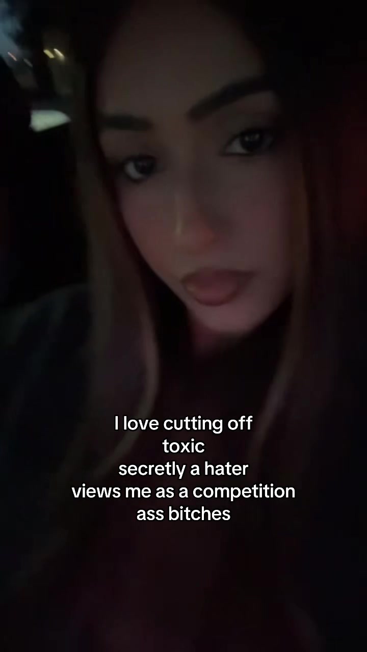 @raveenadhillonn