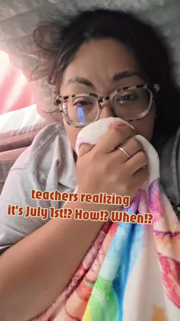@Mzz. QueenLopez 💙💛✏️