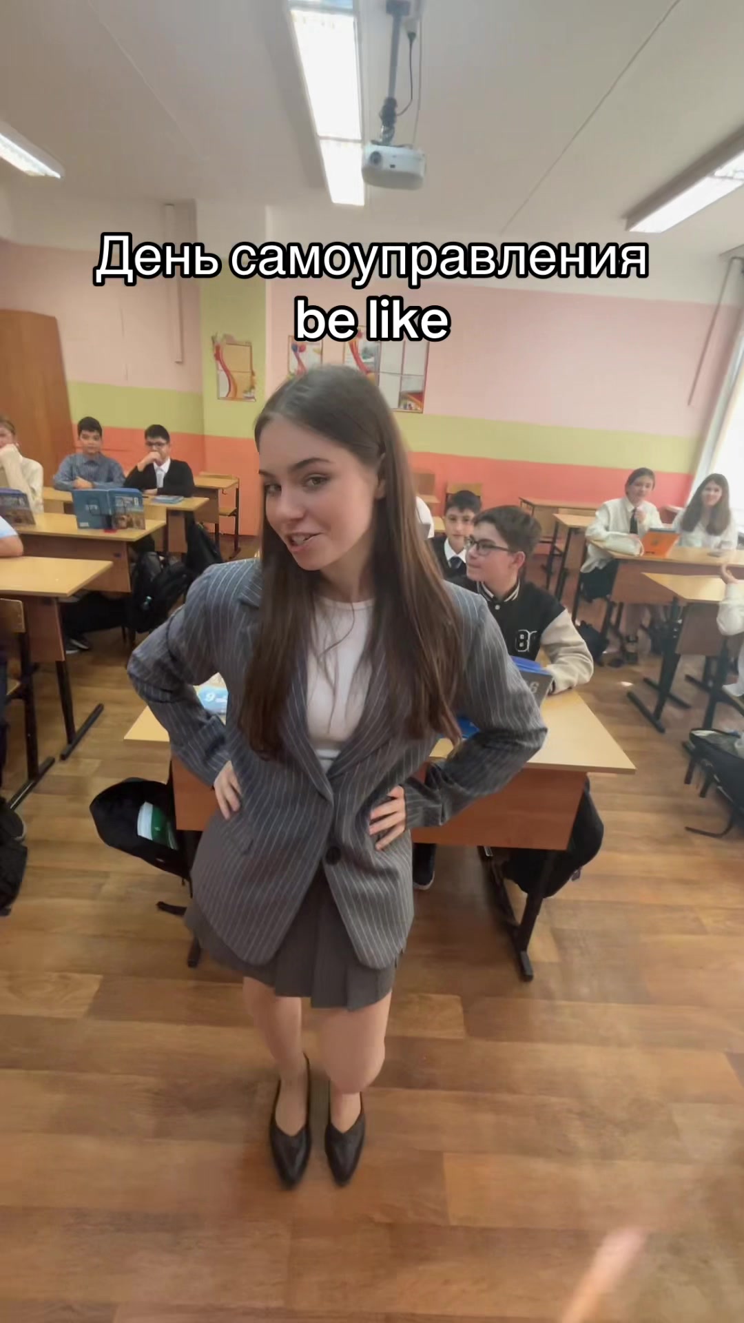 @Elisv_