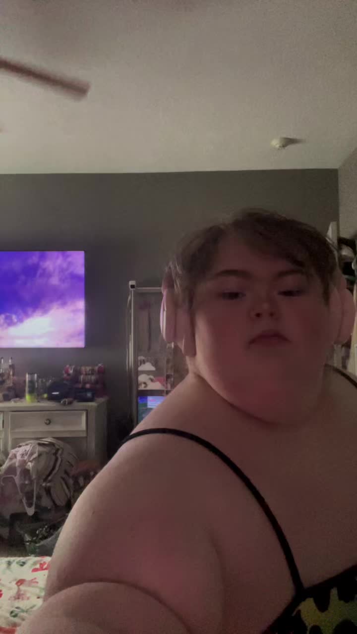 @LailaNoele