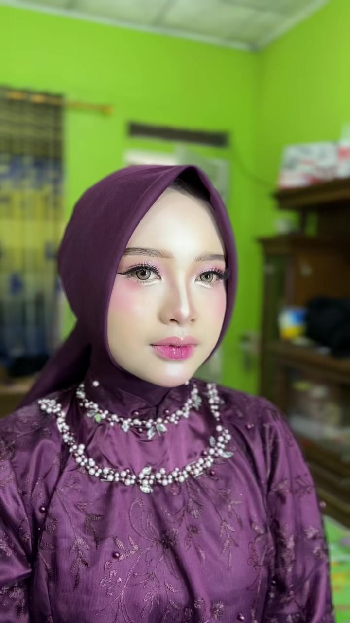 @nazma makeup