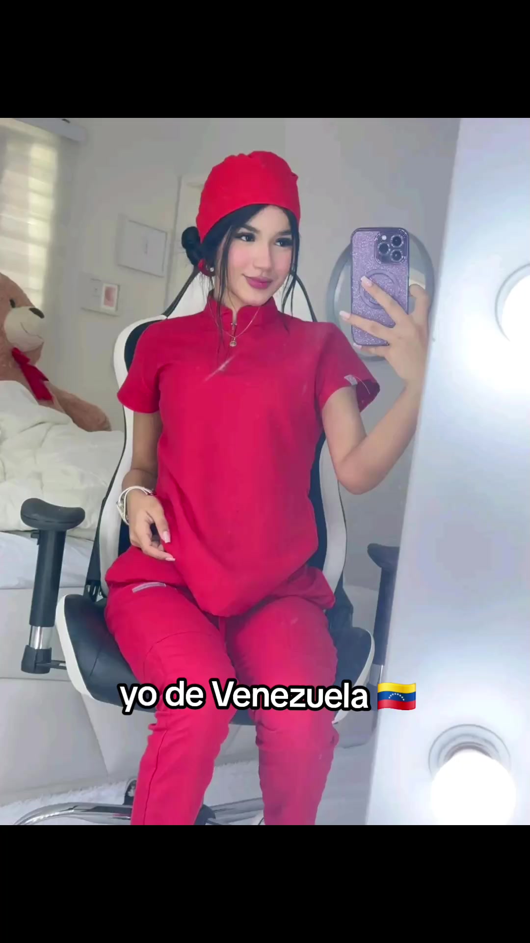 @victoria🍓^&*¿,)(";