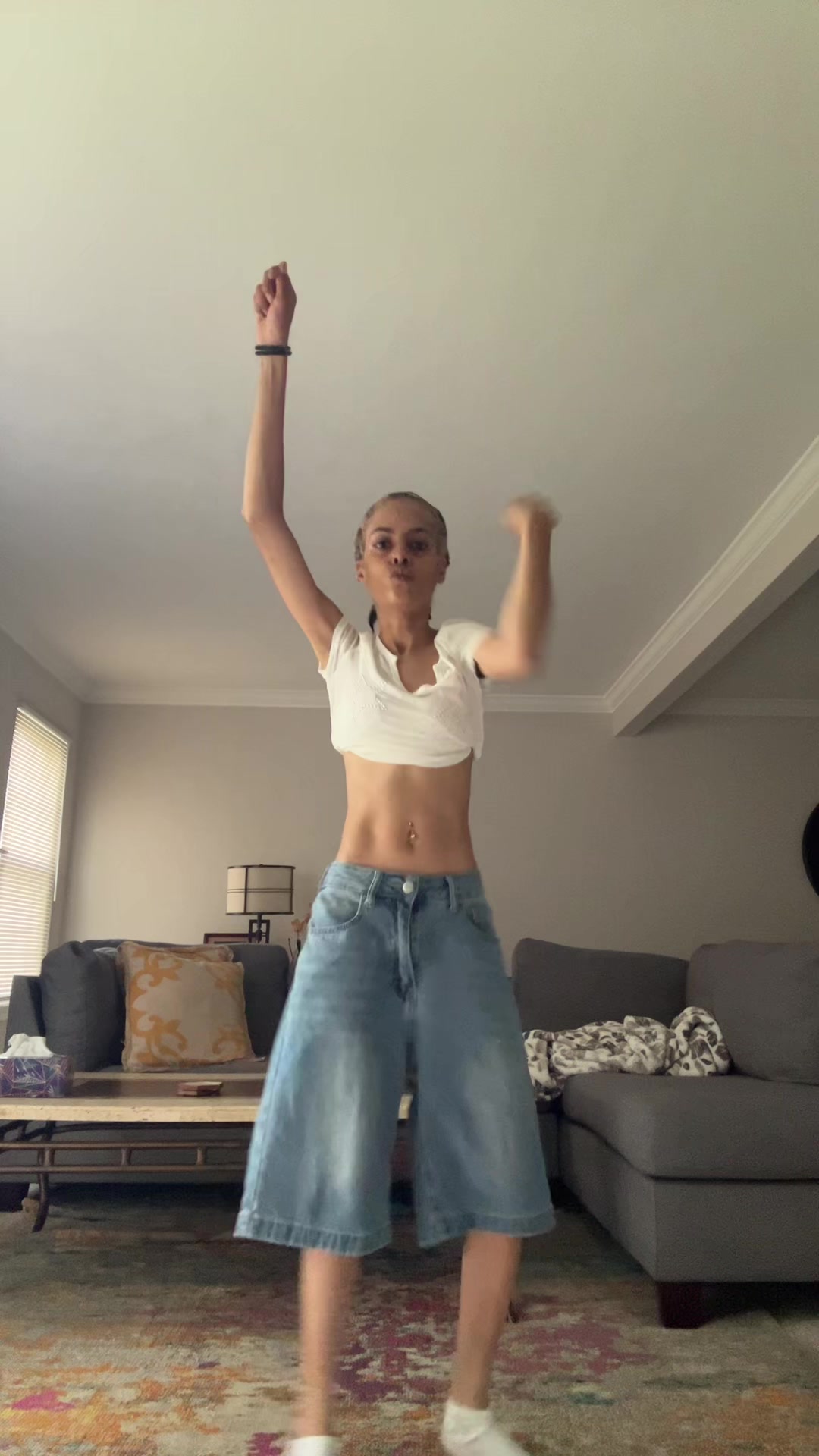 @nosmilingnini