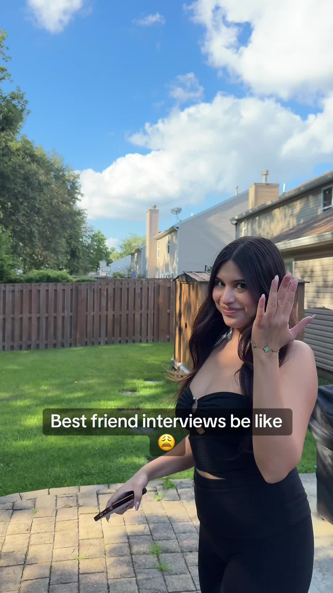 @Hermanas&ensp;V