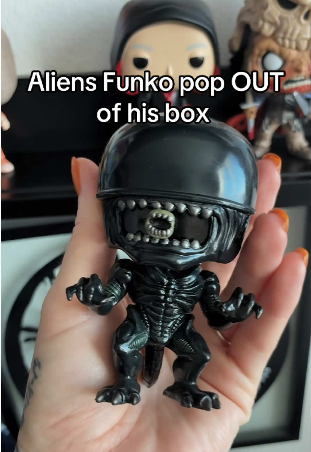 @tannieloveshorror