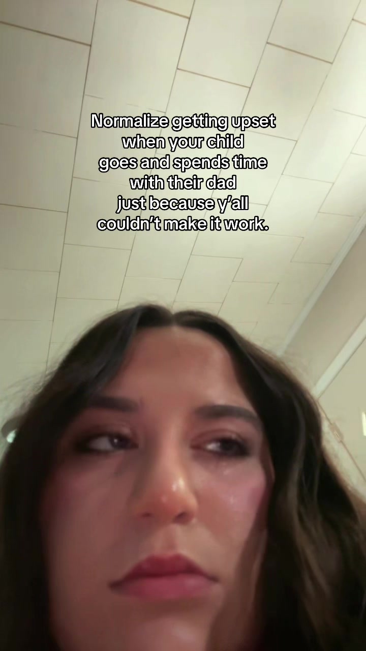 @&bull;B A Y L E E&bull;