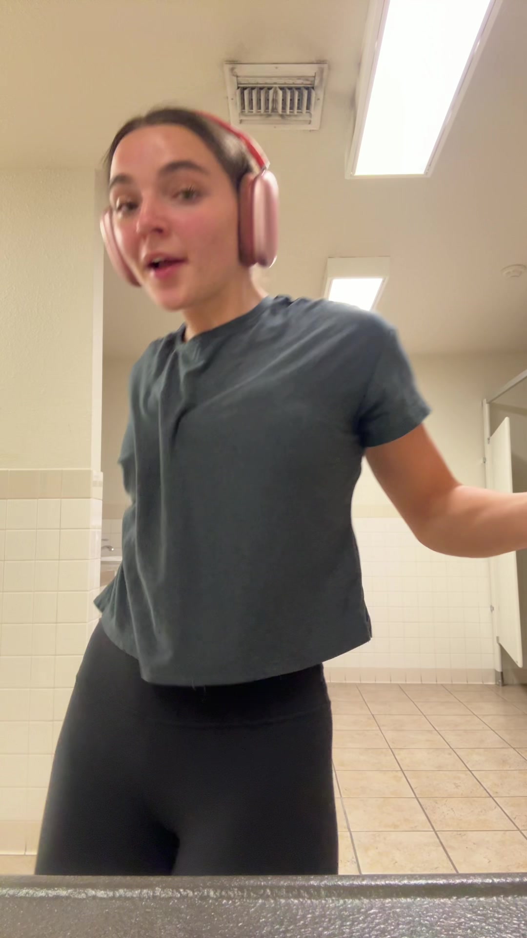 @adrianadewitt29