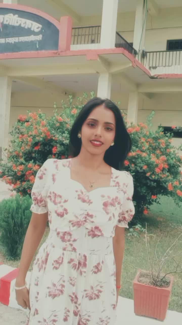 @rakhi thakur🌸🕊️