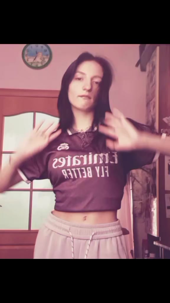 @𝐜 𝐡 𝐞 𝐫 𝐫 𝐲🍒