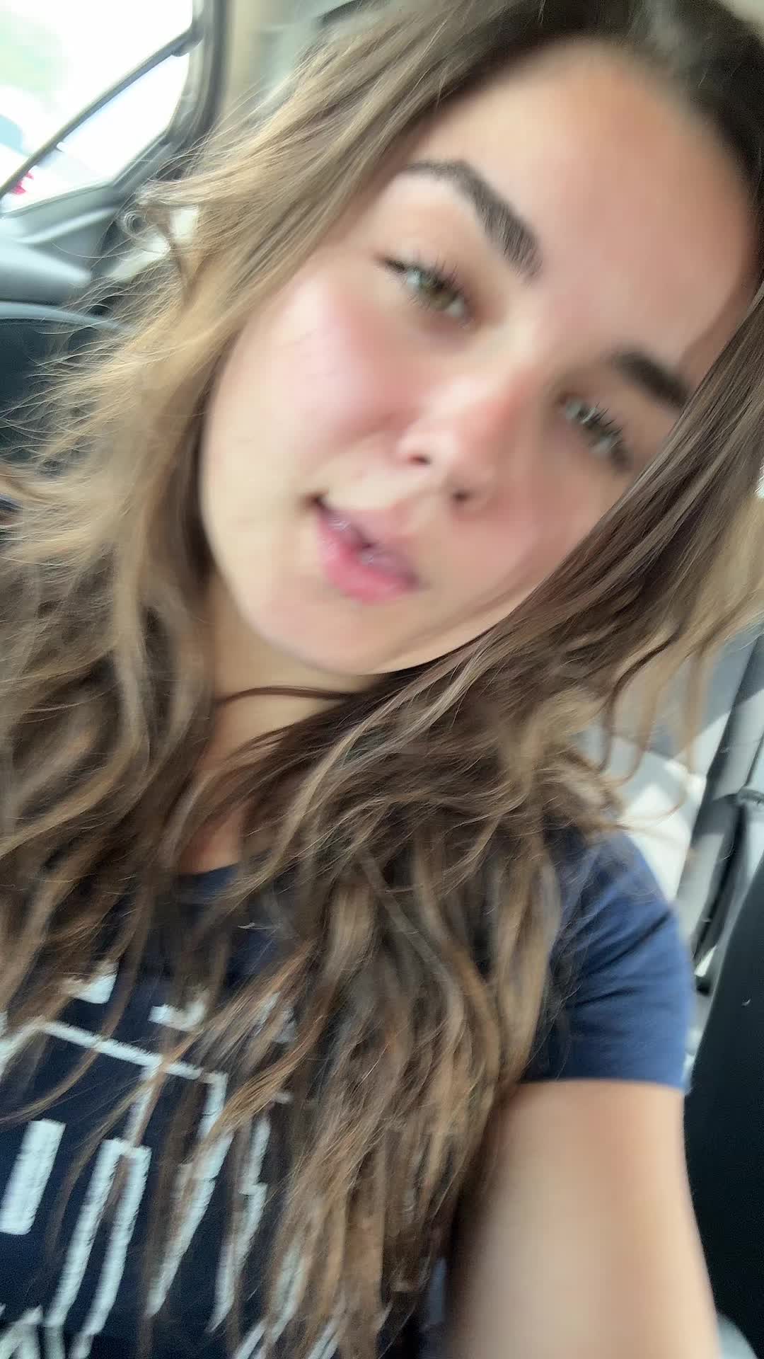 @hellafunchick
