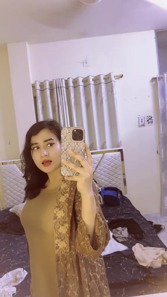 @RivaMoni