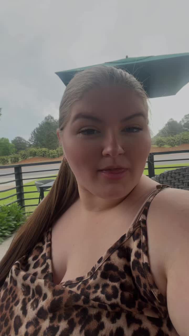@𝒳𝑜𝓍𝑜.𝐵𝓇𝑒𝑒🦋♡