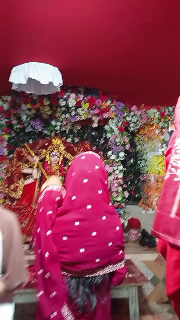@rakhi thakur🌸🕊️