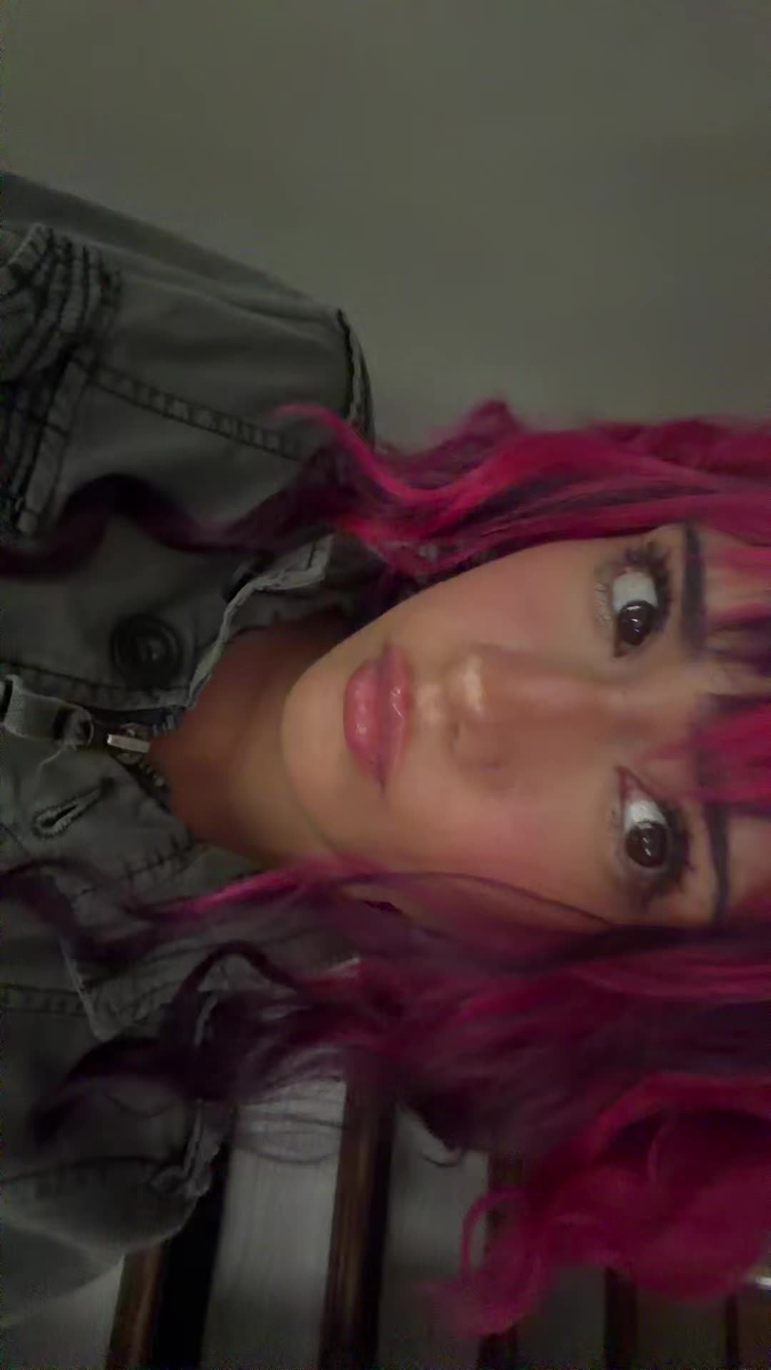 @mel_luvswaifus