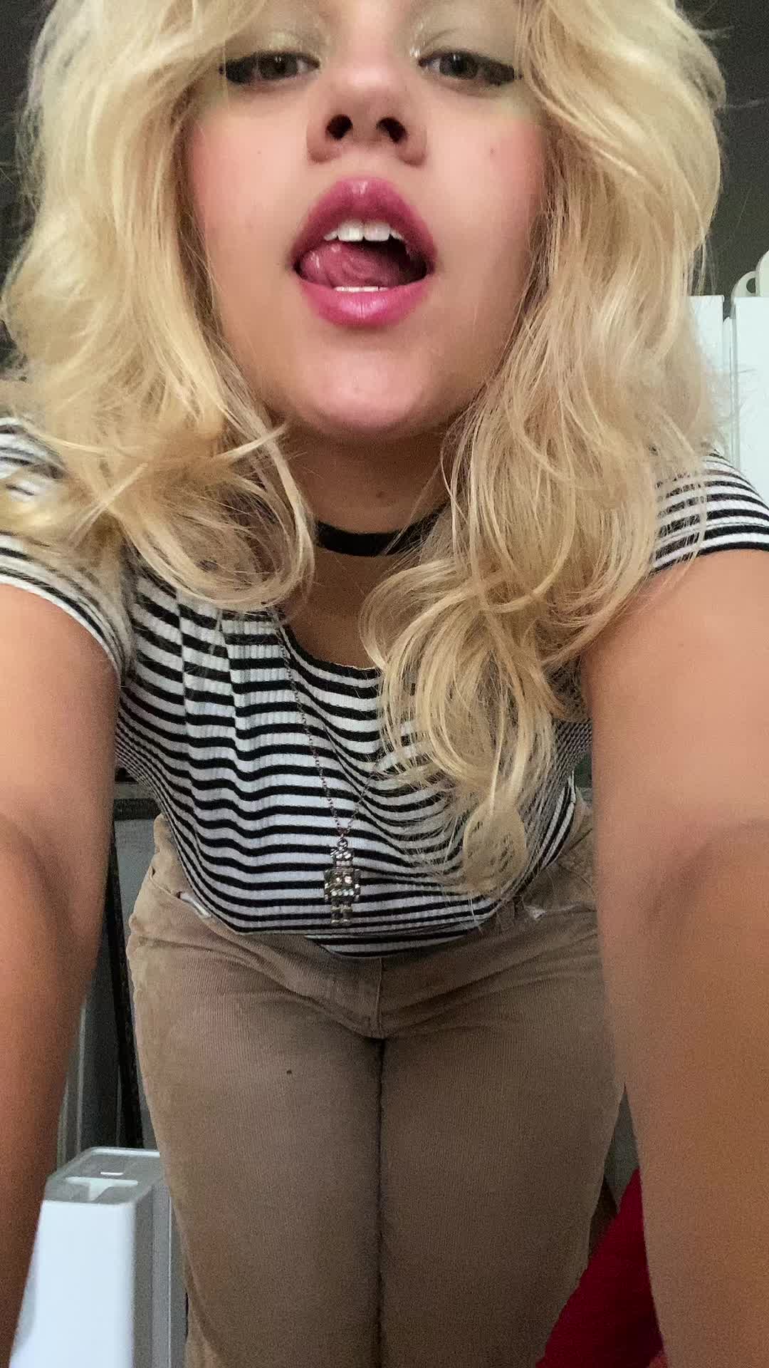 @ilovesleepyhead