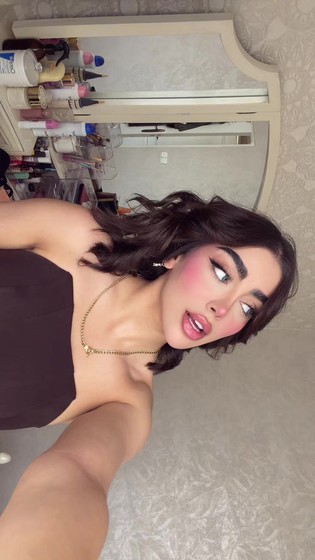 @MAHSA 🍒 ZAMANIAN