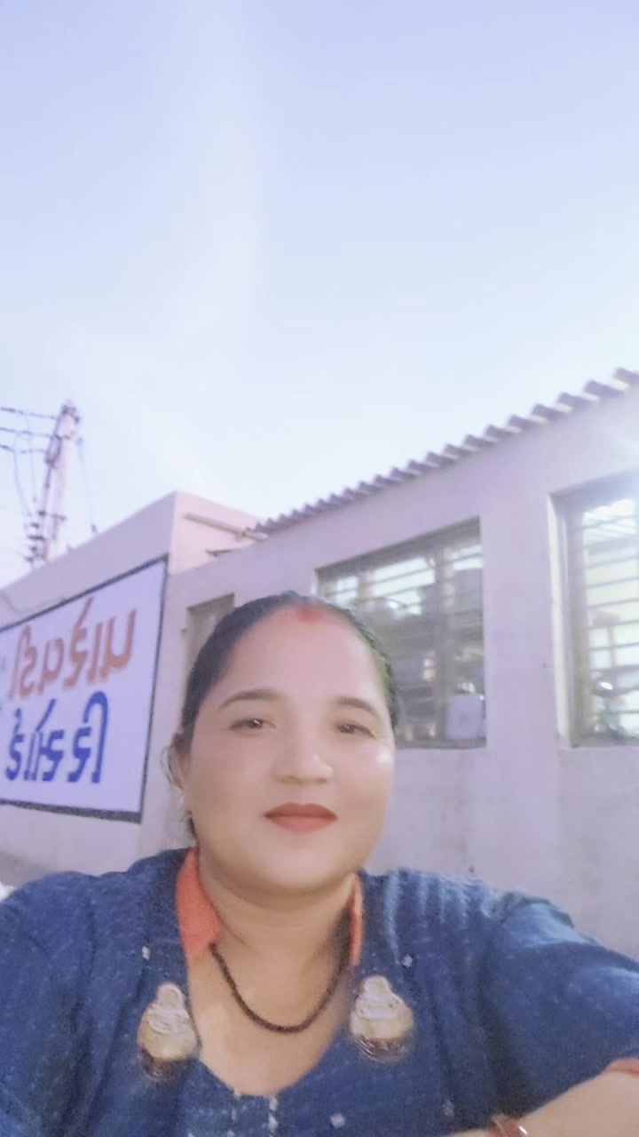 @S..👩&zwj;❤️&zwj;💋&zwj;👨..H