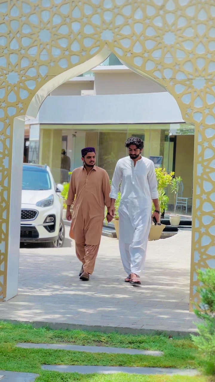 @علی