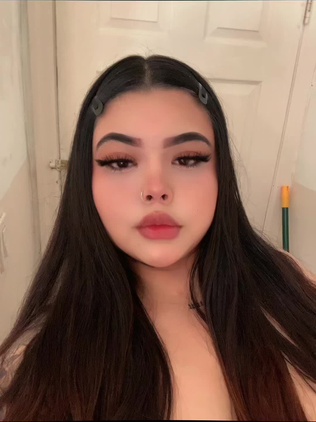 @Binthyaaa